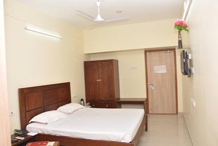Karumattampatti Hotel Rithanns Karumathampatti מראה חיצוני תמונה
